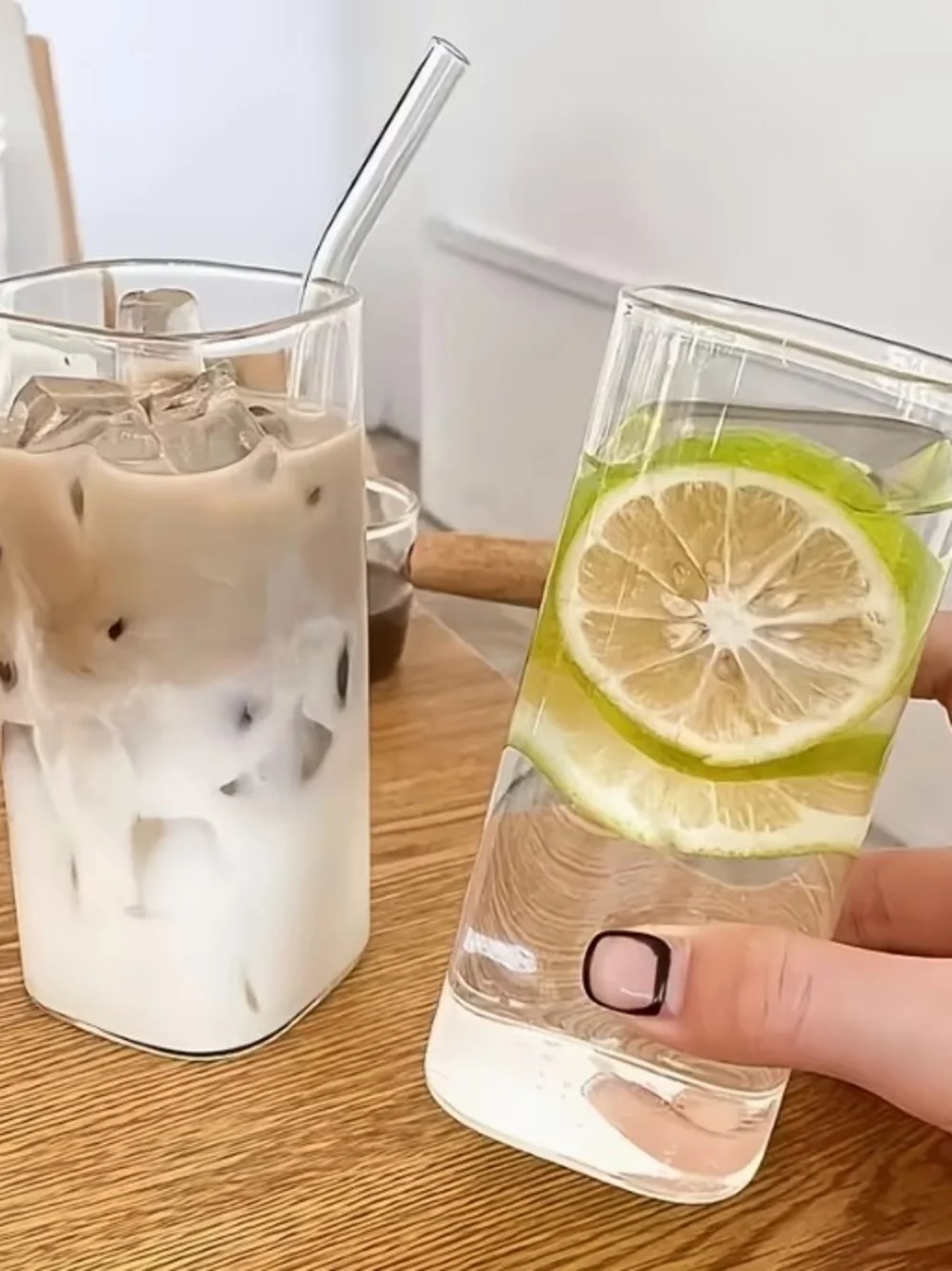 4 Pcs Reusable Iced Coffee Tumbler Set with Clear Lids and Straws -